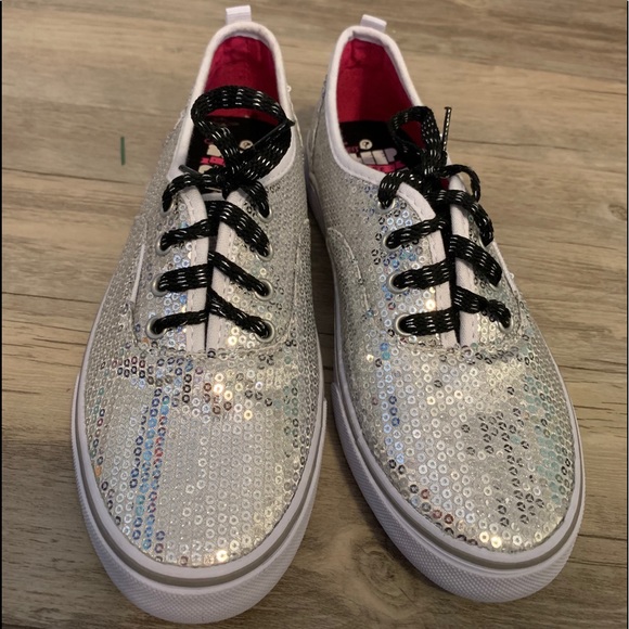 Sparkly low top sneakers - Picture 2 of 3